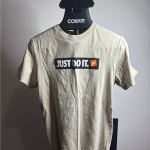 Nike Beige 'Just Do It' Men's T-Shirt